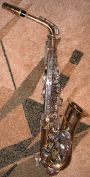Продам американский саксофон альт Selmer Bundy 2